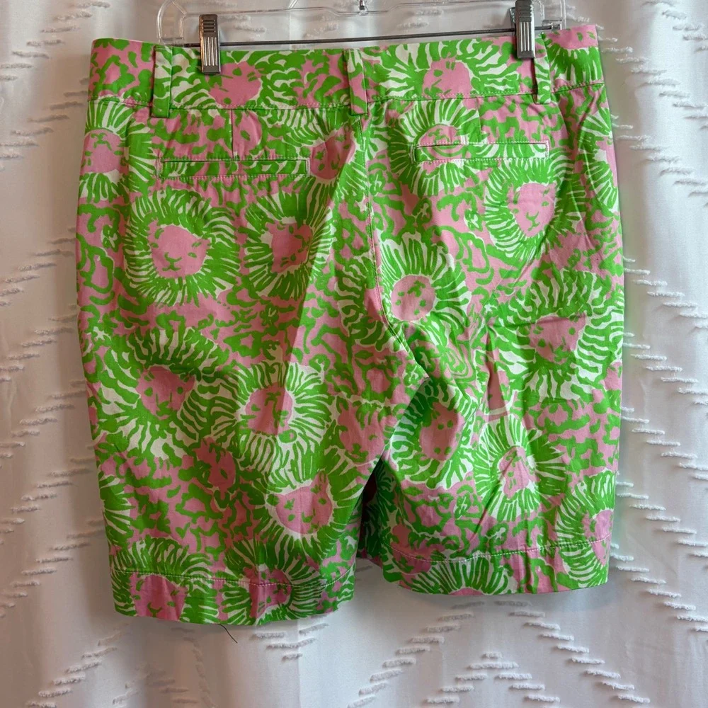 Lilly Pulitzer Chipper Shorts Womens 10 Pink Green Lion Head Floral Print Cotton